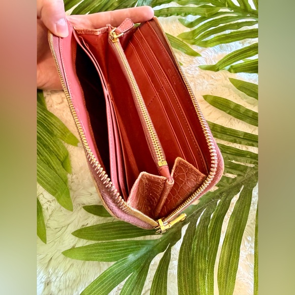 MIU MIU 🍑 Pink Peach Continental Soft Croc Italian Leather Long Zipper Wallet - Picture 5 of 14